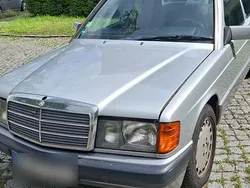 Silber Gebraucht 1992 Mercedes 190 Limousine | 6.500 €