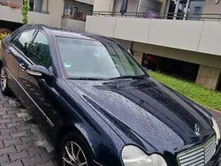 Blau Gebraucht 2001 Mercedes C180 Elegance Limousine | 1.400 € (Superpreis)