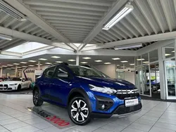 Blau Gebraucht 2023 Dacia Sandero Expression Kleinwagen | 15.950 € (Fairer Preis)