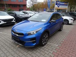 Hellblau Gebraucht 2021 Kia XCeed Platinum Edition SUV | 22.900 € (Etwas zu teuer)