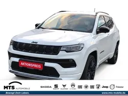 Weiß Gebraucht 2023 Jeep Compass Altitude SUV | 29.950 € (Fairer Preis)