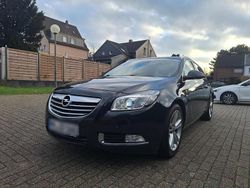 Schwarz Gebraucht 2011 Opel Insignia Kombi | 5.200 € (Fairer Preis)