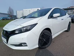 Arctic solid white Gebraucht 2024 Nissan Leaf N-Connecta Kleinwagen | 19.500 € (Fairer Preis)