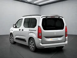Grau Neu 2025 Opel Combo Van / Kleinbus | 29.649 € (Teuer)