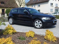 Schwarz Gebraucht 2011 BMW 118 Sport Line Kleinwagen | 7.250 € (Fairer Preis)