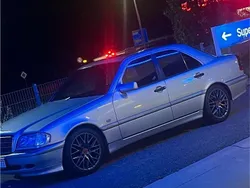 Silber Gebraucht 1999 Mercedes C180 Limousine | 3.800 € (Fairer Preis)