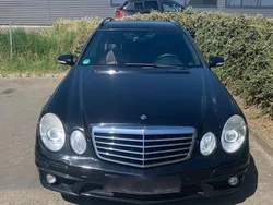 Mercedes E320