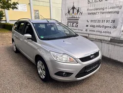 Silber Gebraucht 2009 Ford Focus Ghia Kombi | 3.400 € (Fairer Preis)