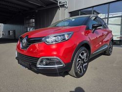 Rot metallic (metallic) Gebraucht 2017 Renault Captur Intens SUV | 10.590 € (Fairer Preis)