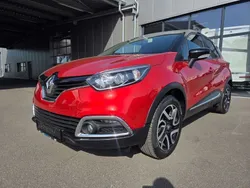 Rot metallic (metallic) Gebraucht 2017 Renault Captur Intens SUV | 12.880 € (Etwas zu teuer)