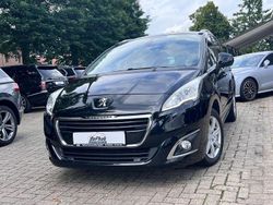 Schwarz Gebraucht 2014 Peugeot 5008 Allure Van / Kleinbus | 7.600 € (Fairer Preis)