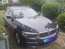 Grau Gebraucht 2018 BMW 520 Kombi | 17.250 € (Guter Preis)