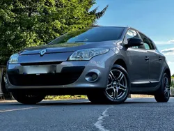 Grau Gebraucht 2011 Renault Mégane III Limousine | 6.996 € (Teuer)