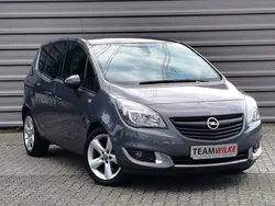 Grau Gebraucht 2016 Opel Meriva Van / Kleinbus | 10.790 € (Teuer)