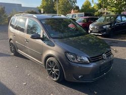 Grau Gebraucht 2014 VW Touran Cup Van / Kleinbus | 9.700 € (Guter Preis)