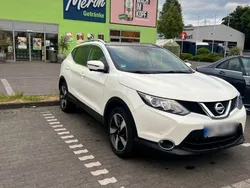 Weiß Gebraucht 2016 Nissan Qashqai N-Vision SUV | 11.900 € (Fairer Preis)