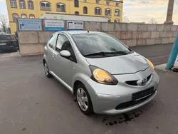 Silber Gebraucht 2007 Toyota Aygo Club Kleinwagen | 1.600 € (Superpreis)