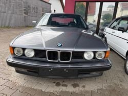 Grau Gebraucht 1990 BMW 730 Limousine | 9.990 €