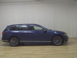 Blau Gebraucht 2022 VW Passat R-line Kombi | 16.480 € (Superpreis)