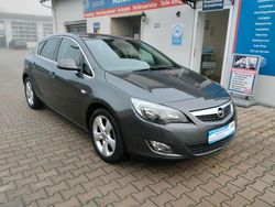 Grau Gebraucht 2012 Opel Astra Sport Limousine | 2.999 € (Fairer Preis)