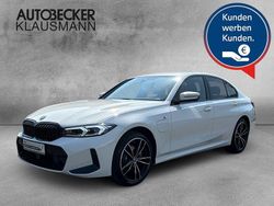 Weiss Gebraucht 2024 BMW 330e M Sport Limousine | 45.935 € (Fairer Preis)