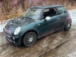 Grün Gebraucht 2006 Mini Cooper Kleinwagen | 2.750 €