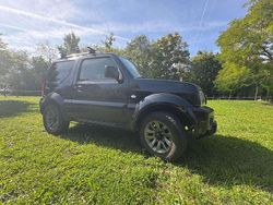 Schwarz Gebraucht 2016 Suzuki Jimny Style SUV | 12.600 € (Fairer Preis)