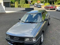 Grau Gebraucht 1991 Audi 80 Limousine | 4.699 €