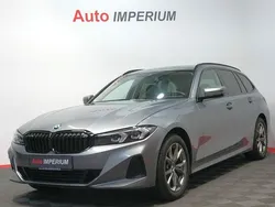 Grau Gebraucht 2023 BMW 320 Shadowline Limousine | 29.990 € (Superpreis)