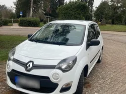 Weiß Gebraucht 2014 Renault Twingo Kleinwagen | 3.300 €