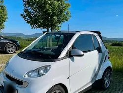 Weiß Gebraucht 2009 Smart ForTwo Cabrio Cabrio | 4.500 € (Fairer Preis)