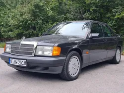 Schwarz Gebraucht 1991 Mercedes 190 Limousine | 15.900 €