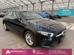 Schwarz Gebraucht 2020 Mercedes A180 Limousine | 18.470 € (Guter Preis)