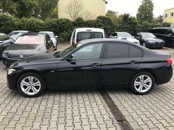 Schwarz Gebraucht 2016 BMW 320 Sport Line Limousine | 12.399 € (Fairer Preis)