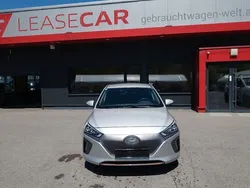 Silber Gebraucht 2018 Hyundai Ioniq Style Limousine | 11.988 € (Guter Preis)