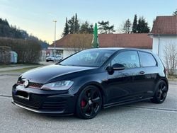 Schwarz Gebraucht 2015 VW Golf VII GTI Limousine | 15.500 € (Fairer Preis)