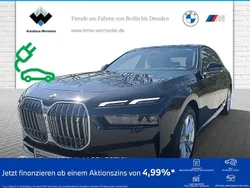 Saphirschwarz Gebraucht 2024 BMW i7 Executive Limousine | 77.440 € (Superpreis)