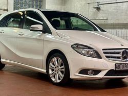 Weiß Gebraucht 2014 Mercedes 180 Limousine | 8.950 € (Guter Preis)