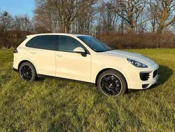 Weiß Gebraucht 2015 Porsche Cayenne S SUV | 35.900 €
