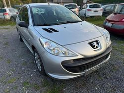 Silber Gebraucht 2011 Peugeot 206+ Basis Kleinwagen | 1.799 € (Guter Preis)