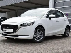 Weiss Gebraucht 2023 Mazda 2 Limousine | 15.900 € (Guter Preis)
