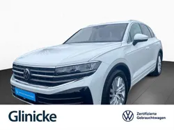 Weiß Gebraucht 2024 VW Touareg Elegance SUV | 57.833 € (Fairer Preis)