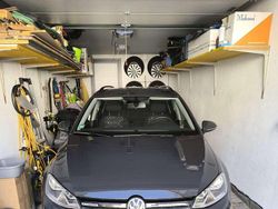 Grau Gebraucht 2015 VW Golf VII Trendline Kombi | 9.999 € (Fairer Preis)