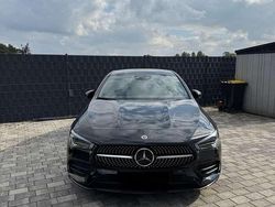 Schwarz Gebraucht 2022 Mercedes CLA200 AMG line Limousine | 33.598 € (Etwas zu teuer)