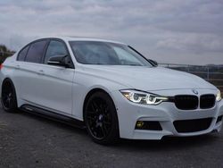 Weiß Gebraucht 2016 BMW 340 Limousine | 28.500 €
