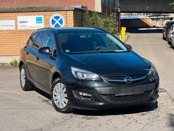 Schwarz Gebraucht 2016 Opel Astra Selection Kombi | 4.999 € (Fairer Preis)