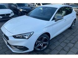 Weiß Gebraucht 2023 Seat Leon FR Limousine | 27.950 € (Teuer)