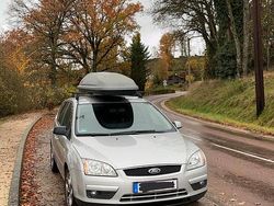 Grau Gebraucht 2007 Ford Focus Kombi | 2.000 € (Fairer Preis)