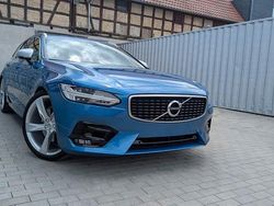 Blau Gebraucht 2018 Volvo V90 R-Design Kombi | 28.900 € (Teuer)