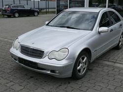 Brillantsilber metalliclack Gebraucht 2002 Mercedes C200 Limousine | 1.690 € (Superpreis)